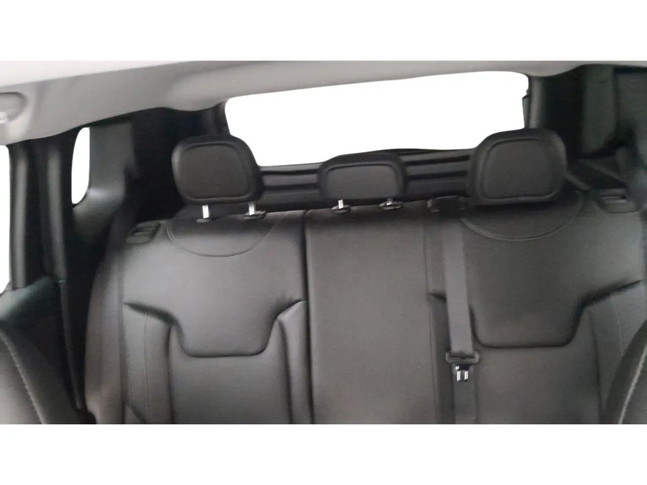 Jeep Renegade Long. T270 1.3 TB 4x2 Flex Aut., foto 13 de 16