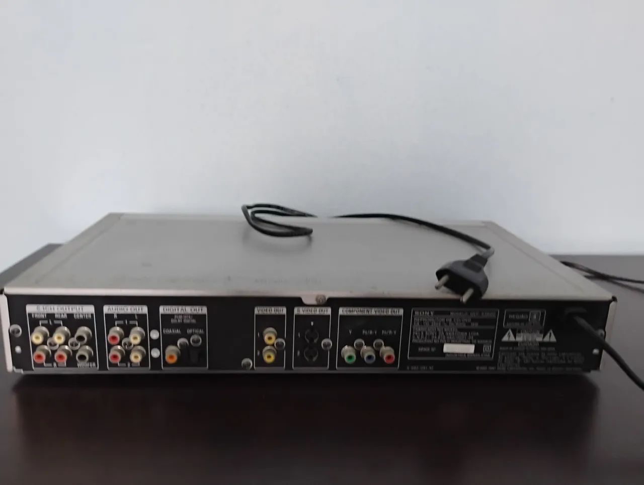 Sony CD/DVD PLAYER DVP-S560D - DVD, Blu-Ray e Vídeo Cassete - Casa ...