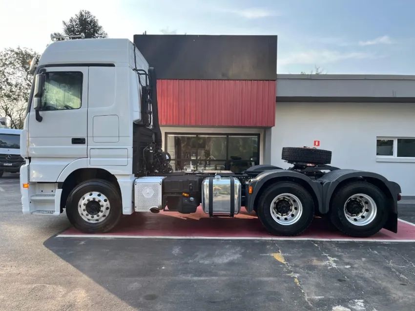 Mercedes-Benz Actros 2651 6x4 18/18 - Foto 5