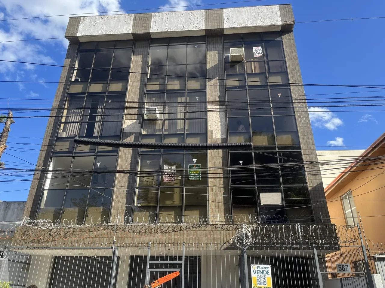 4 salas comerciais