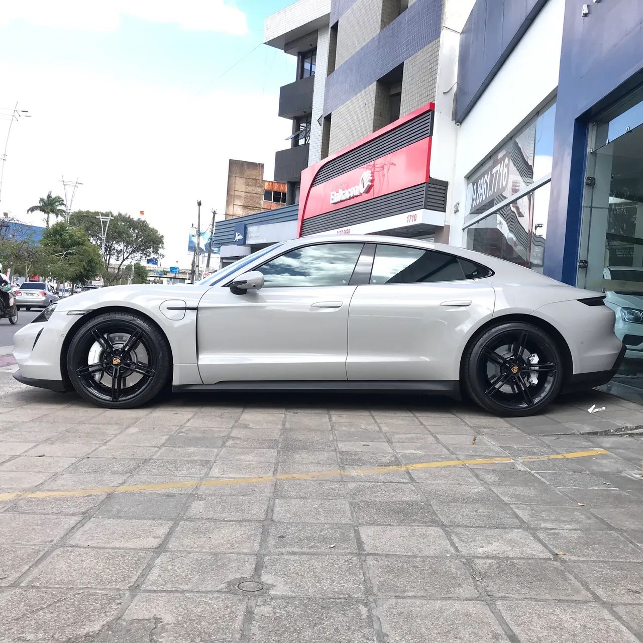 Porsche Taycan 4S (elétrico) 2021 - Foto 4