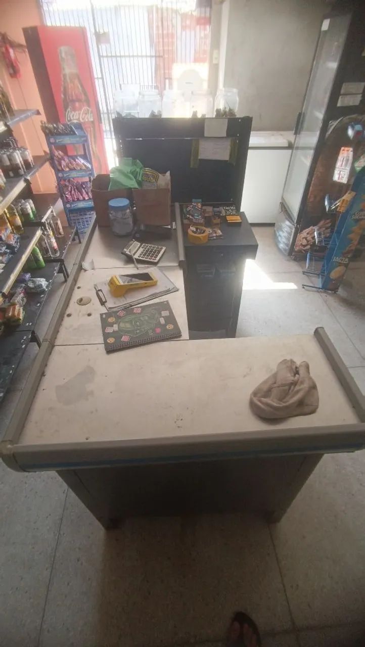 VENDO BALCAO PARA COMÉRCIO