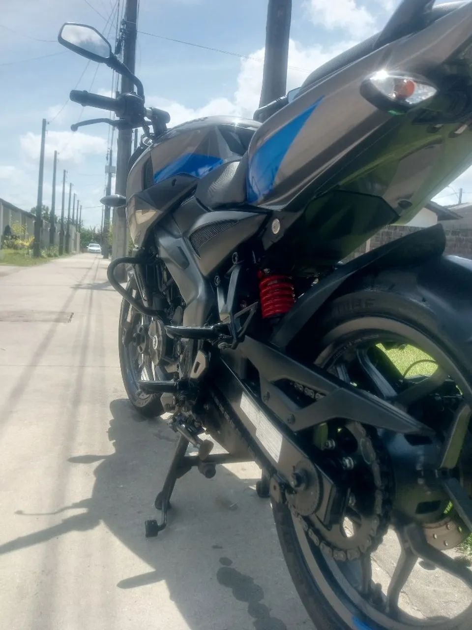 Moto bajaj 200 - Foto 3