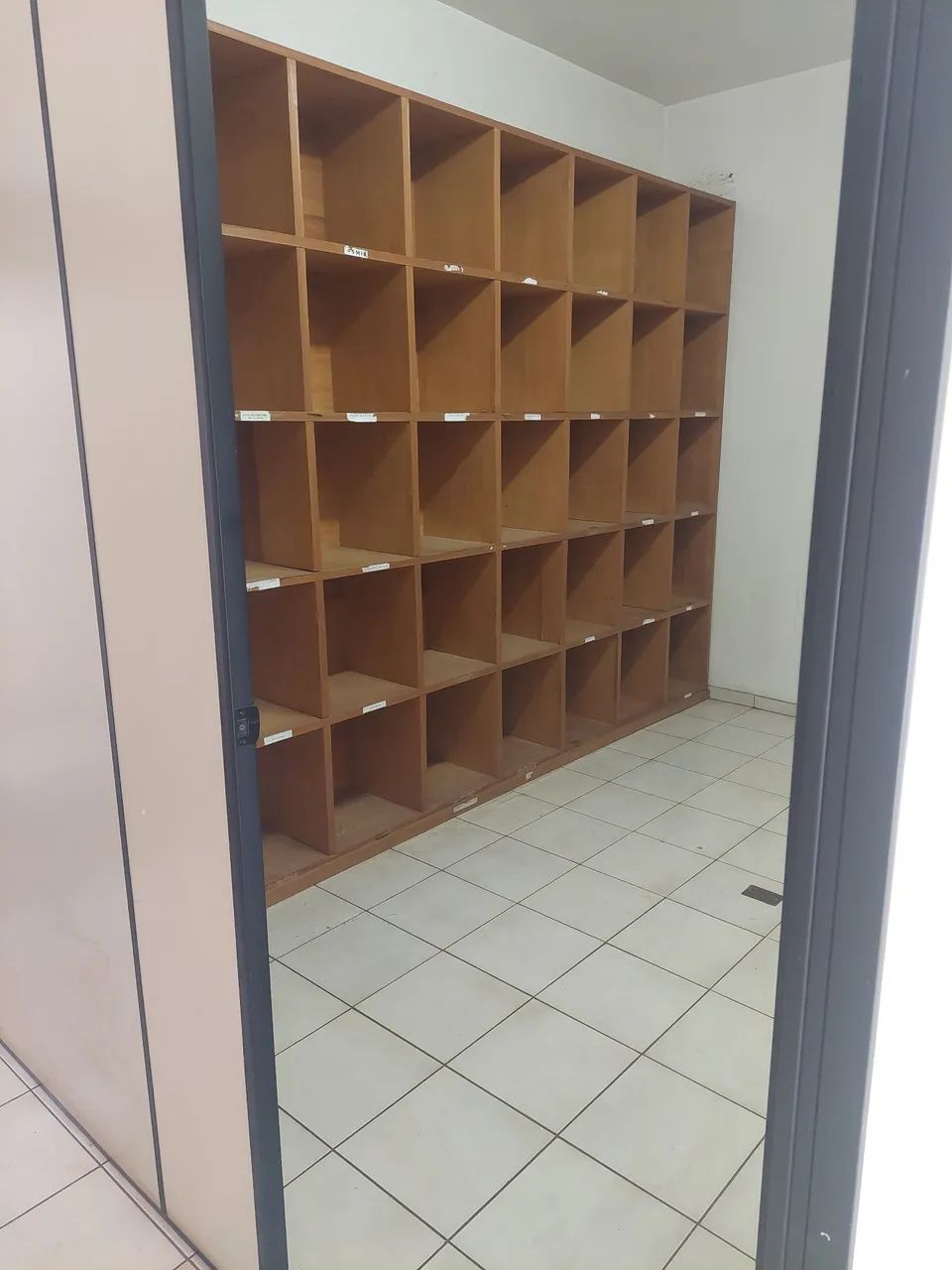 ALUGO - SALA COMERCIAL  2 mil - Foto 5