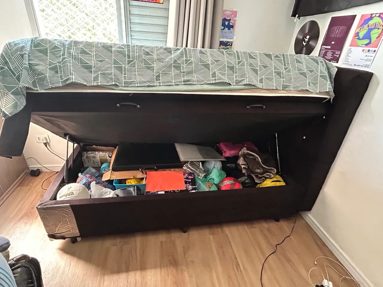 Cama box baú solteiro 