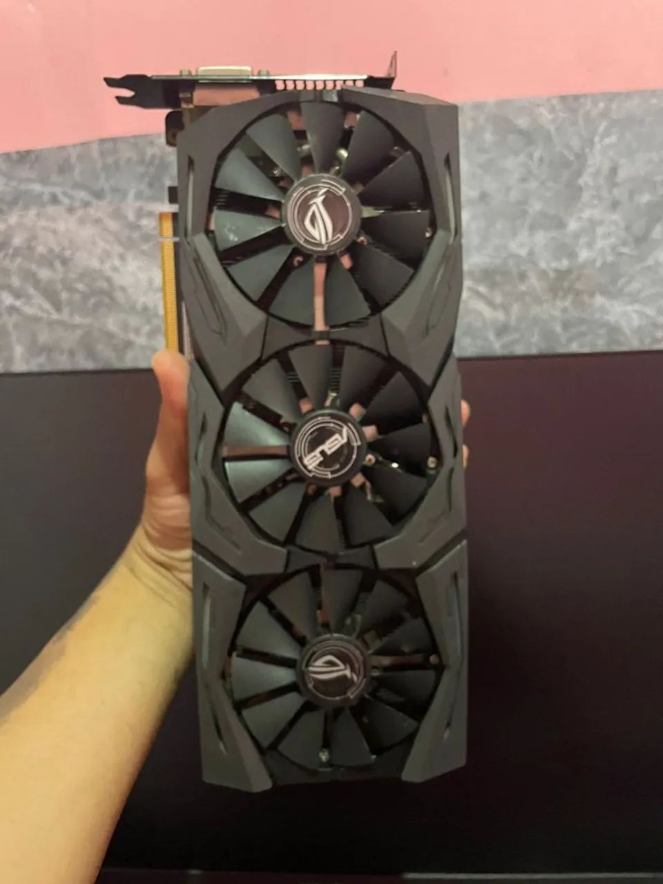 GTX 1080 TI 11GB - Foto 4
