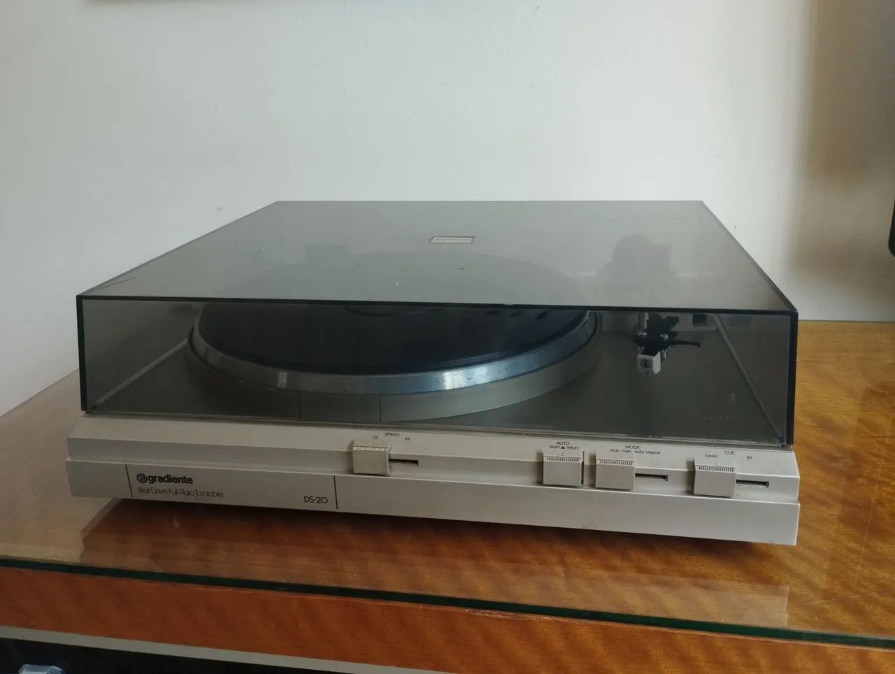 Toca Discos Gradiente DS-20