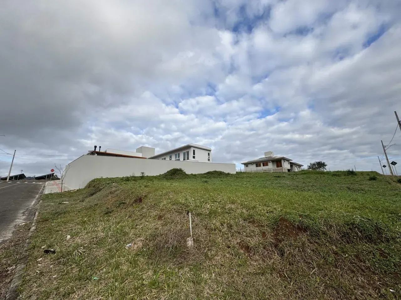 Amplo Terreno Em Loteamento Pronto - Foto 5