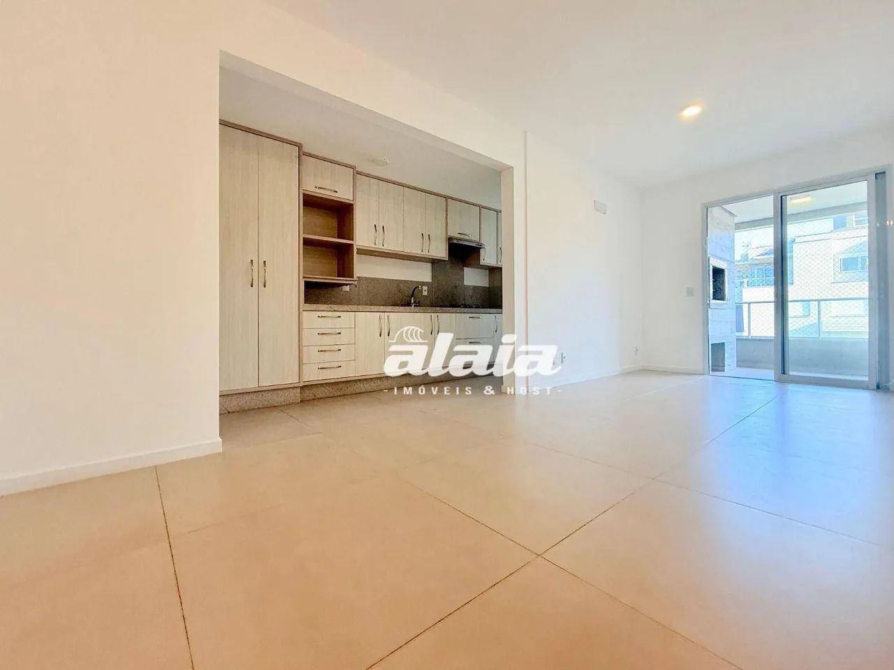 Apartamento com 3 dormitórios e vista mar - venda no Campeche - Florianópolis/SC - Foto 3