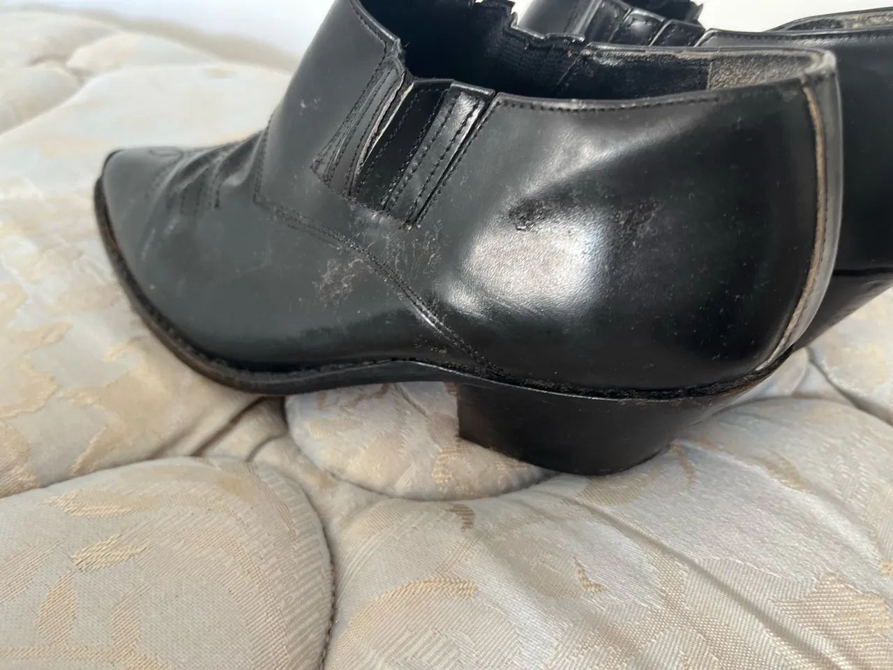 Dois pares de botas de legítimo couros - Foto 4