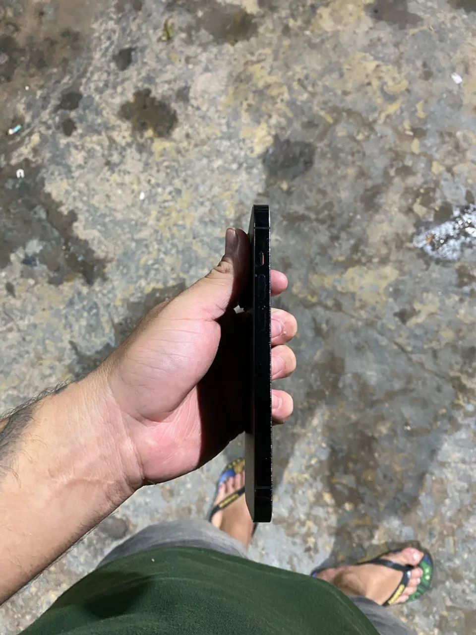 Vende-se iPhone 14 PRO - Foto 3