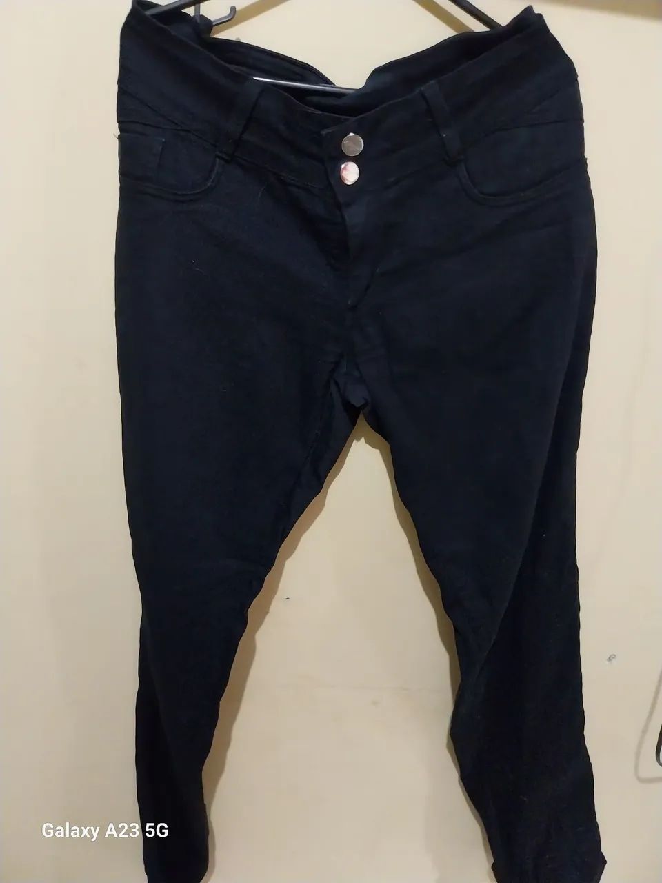 Calça preta, lisa, jeans, 46