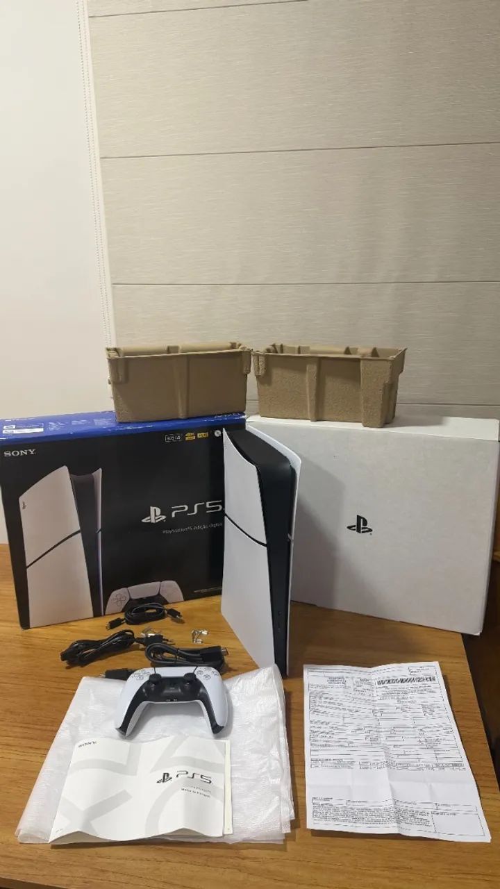 PS5 / Playstation 5 - 825GB SLIM DIGITAL (60 DIAS DE USO / 10 MESES DE GARANTIA) (NF)