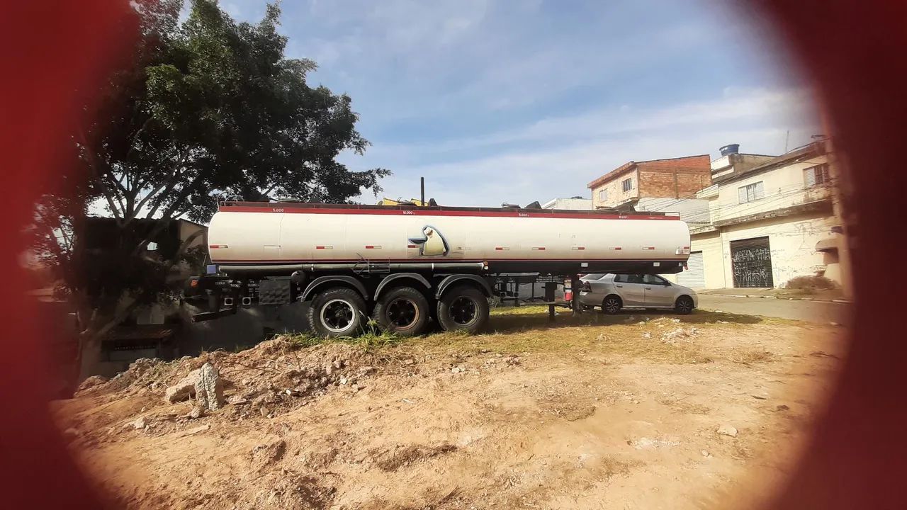 Carreta tanque 30.000 compartimentada 