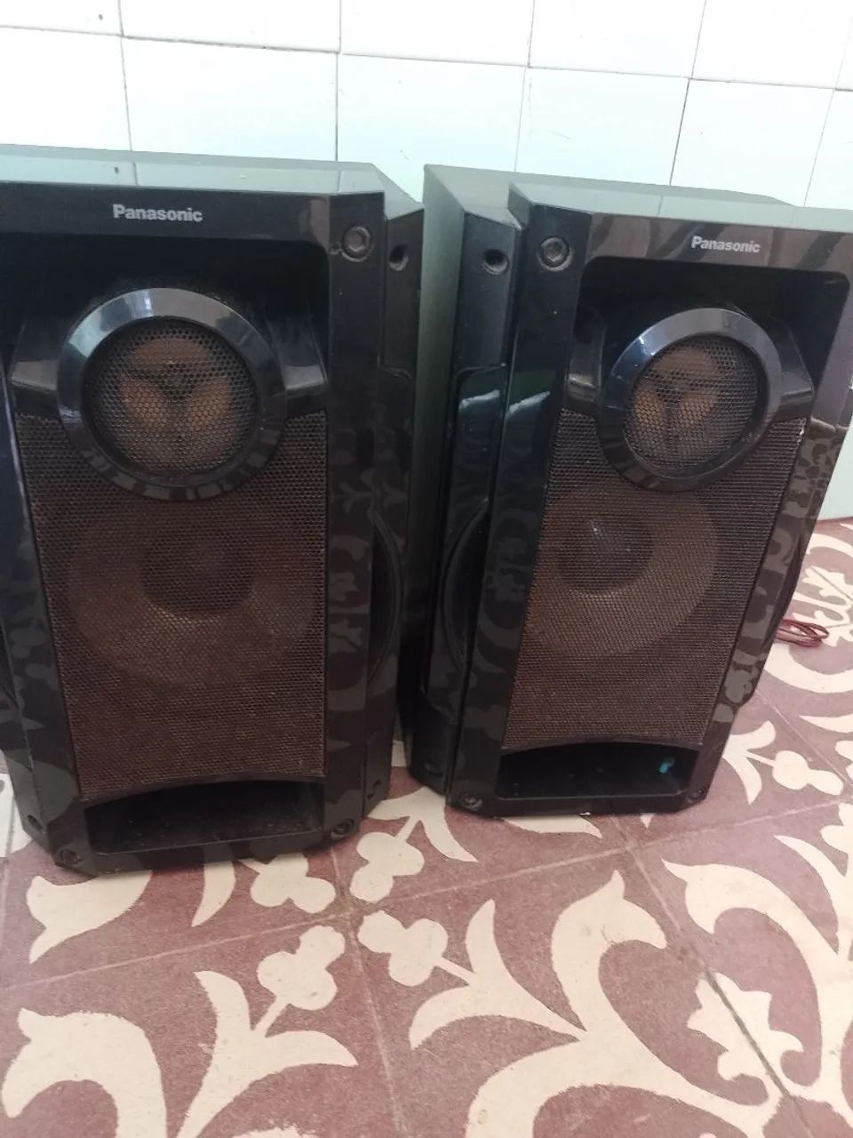 DUAS CAIXAS ACÚSTICAS PANASONIC 190W RMS