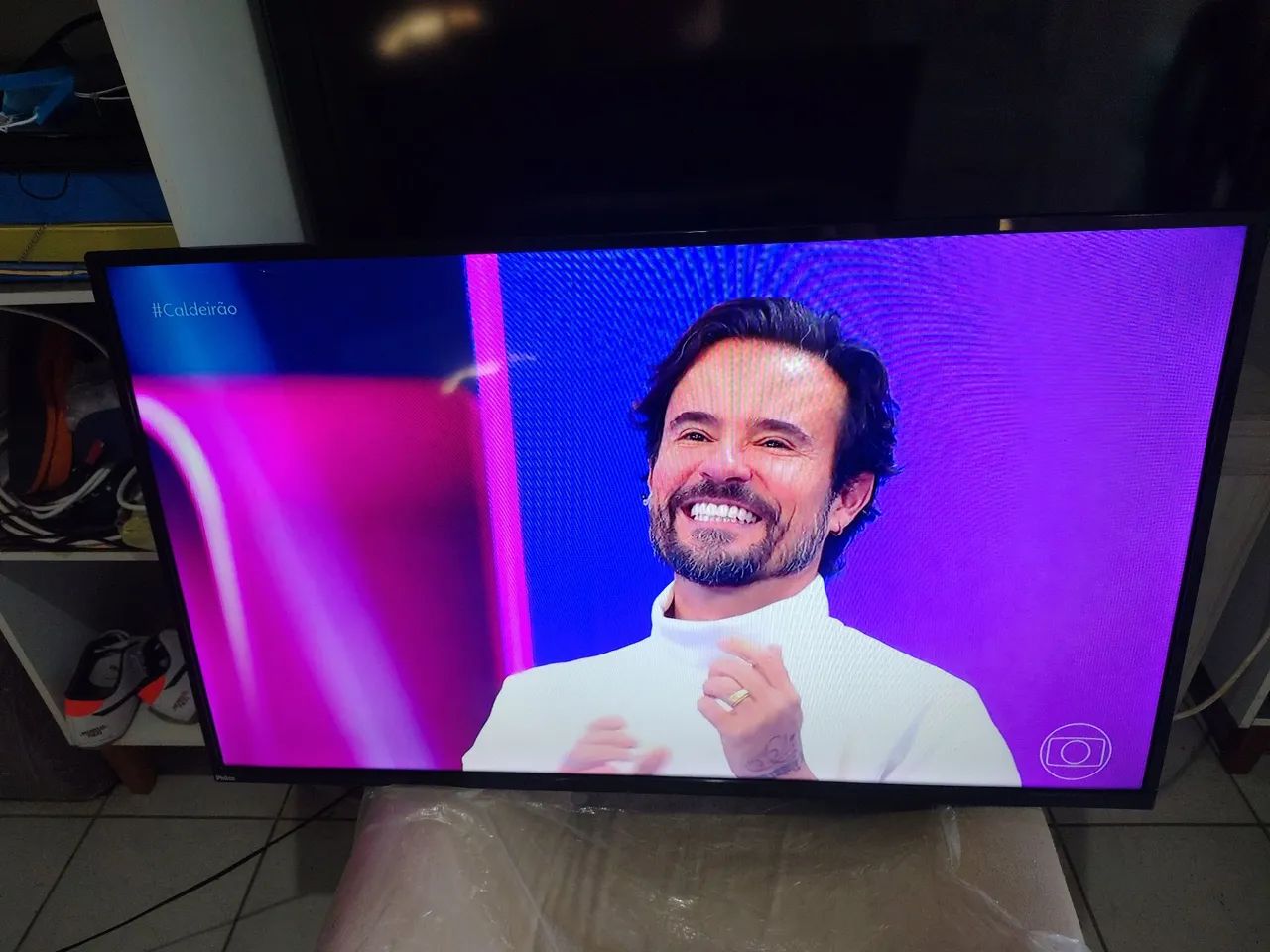 Tv 42 funcionando perfeitamente tem um detalhe  - Foto 2