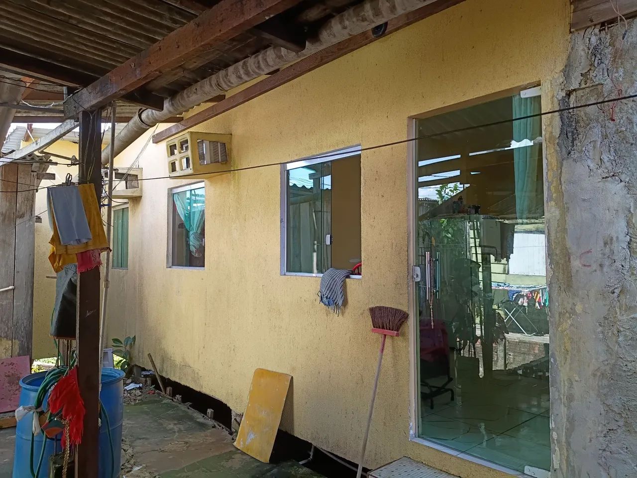 E uma casa 
