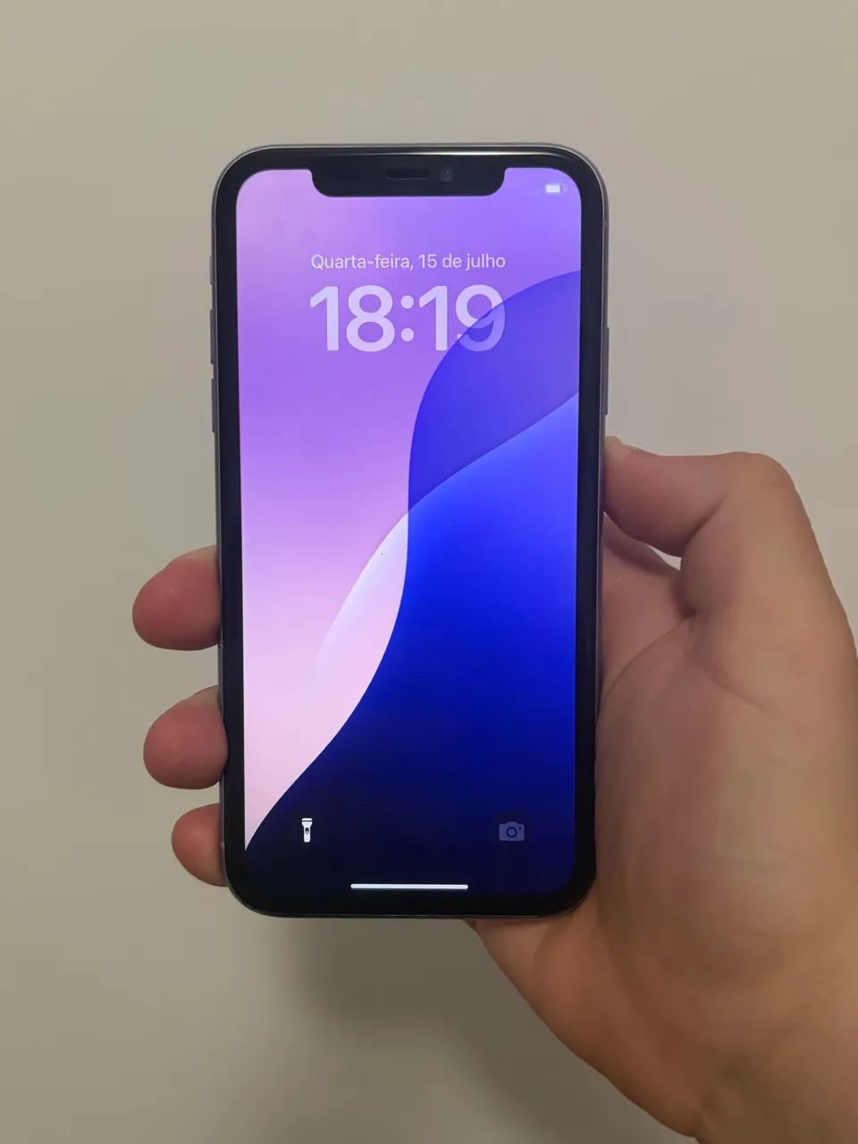 iPhone 11 64GB Lilás