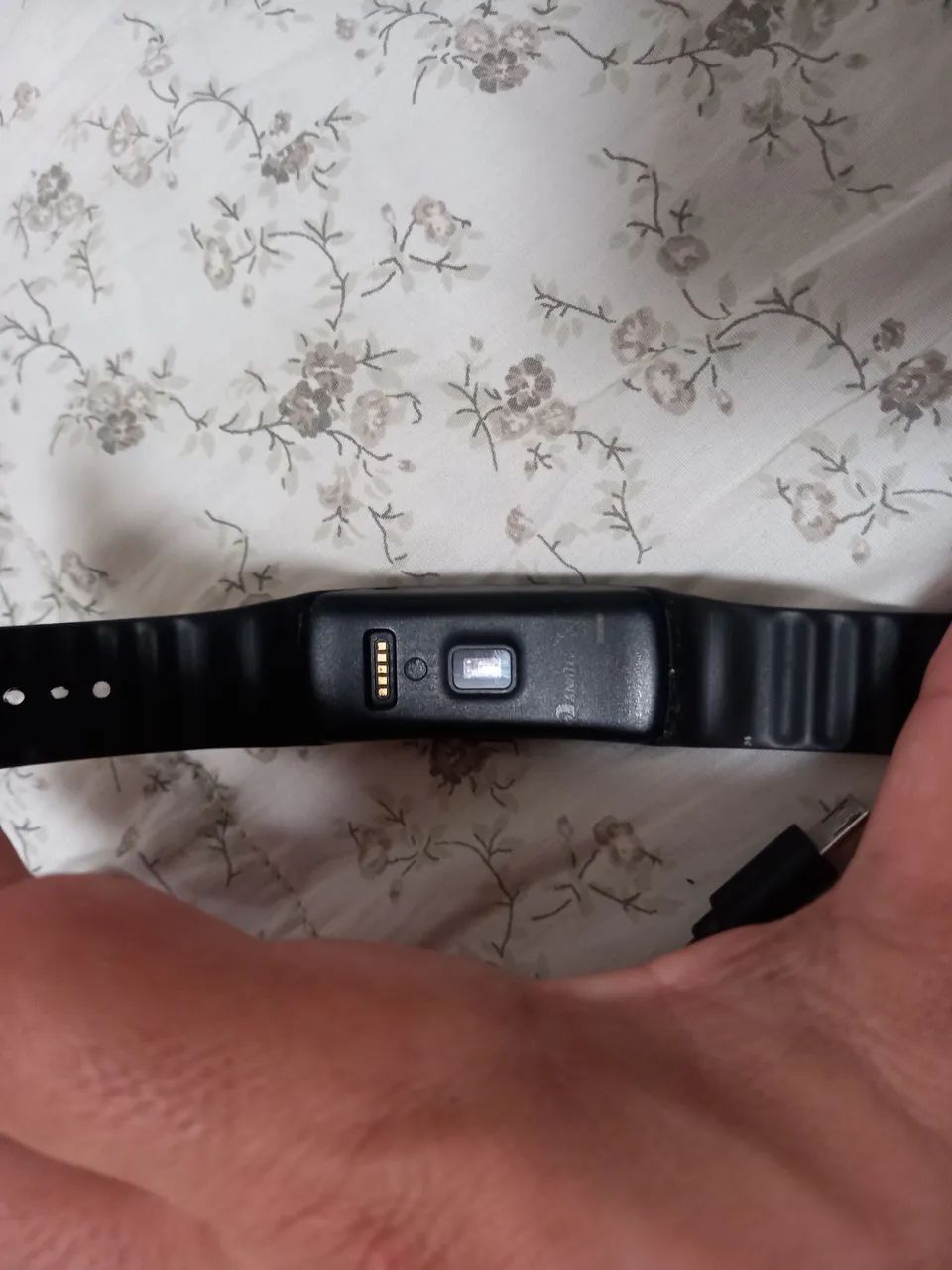 Pulseira inteligente Samsung Gear Fit usada - Foto 3