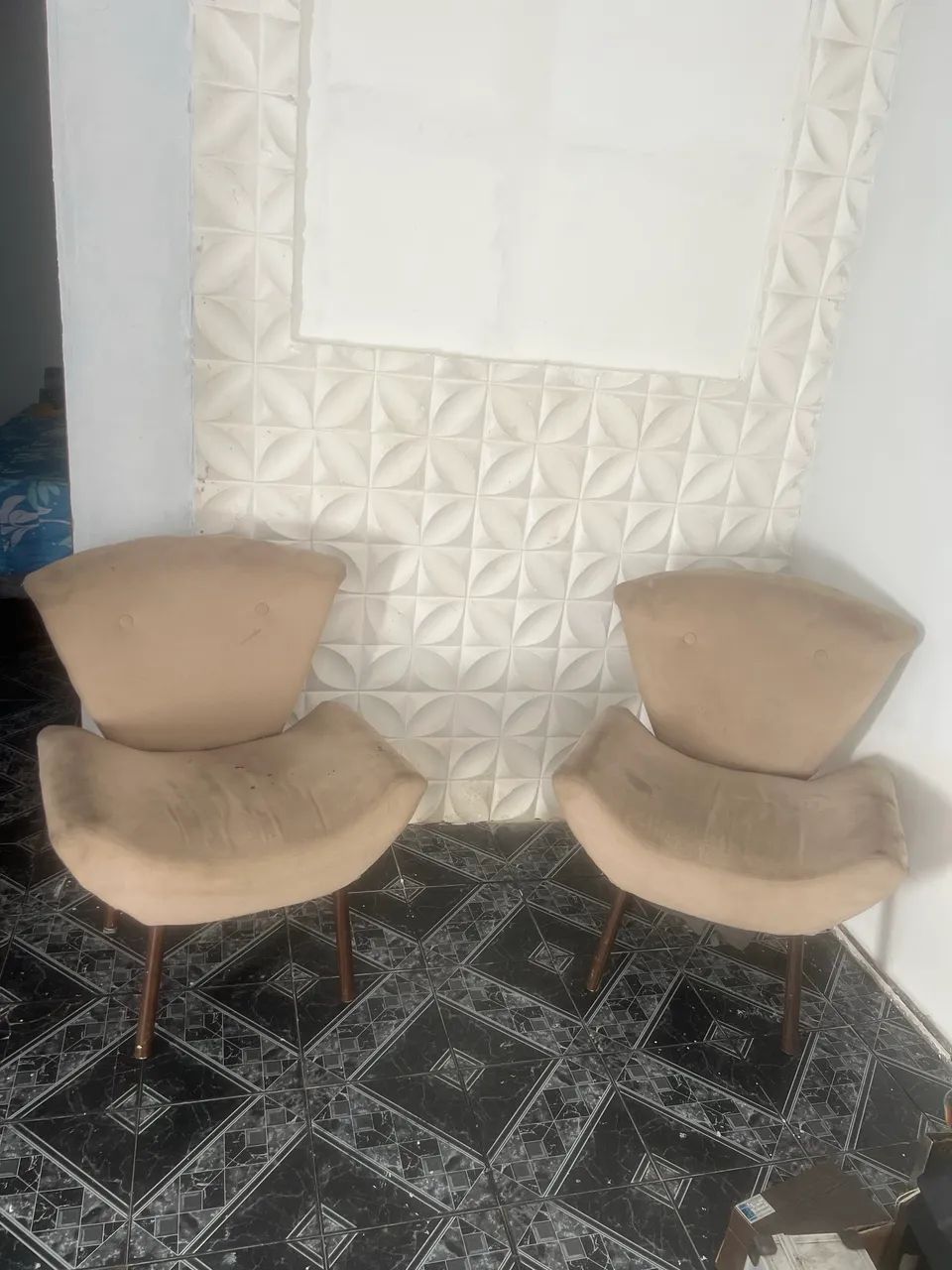 Vendo 2 poltronas 