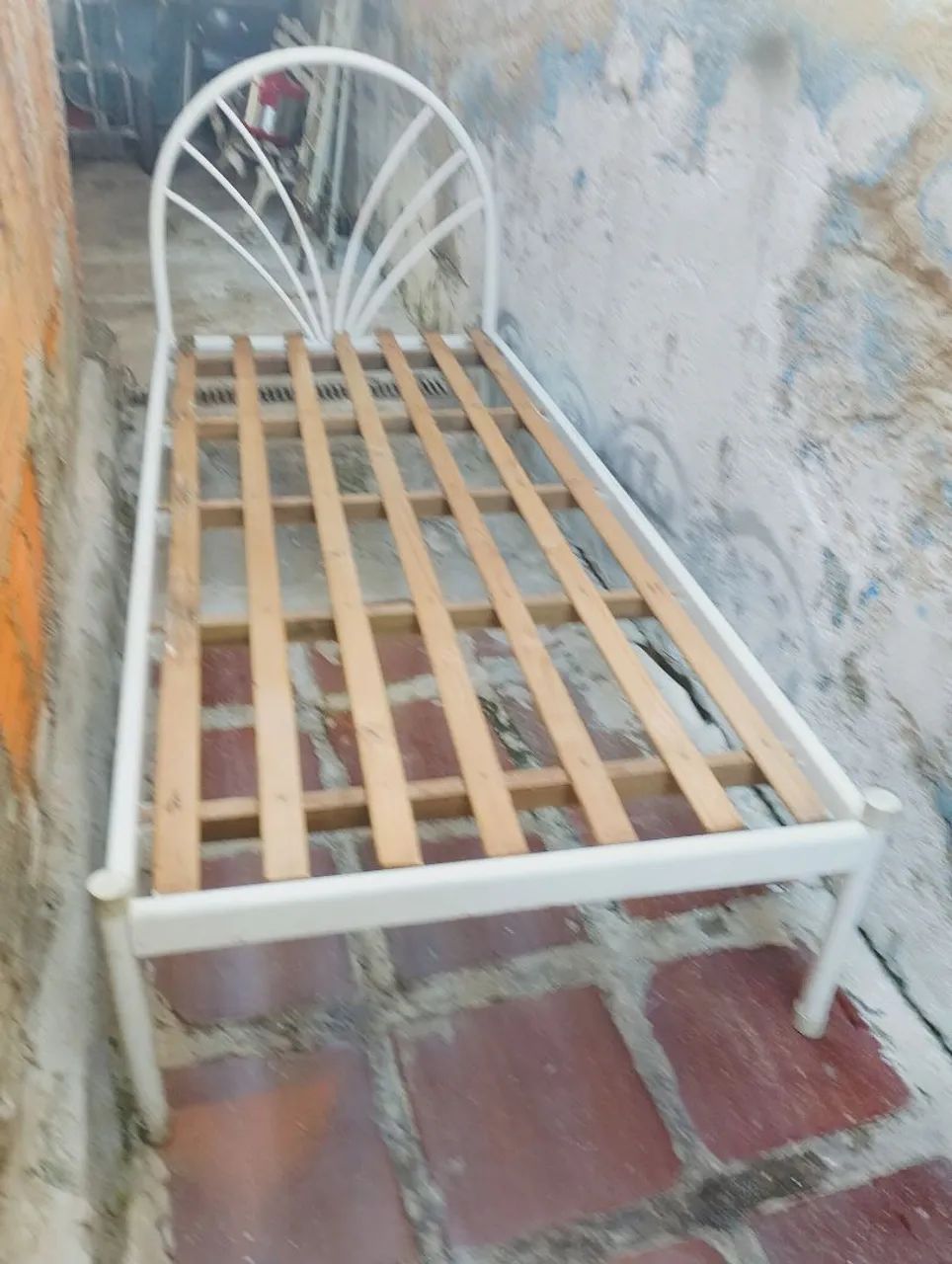 Cama solteiro de FERRO (Entrego sem taxa) - Foto 4