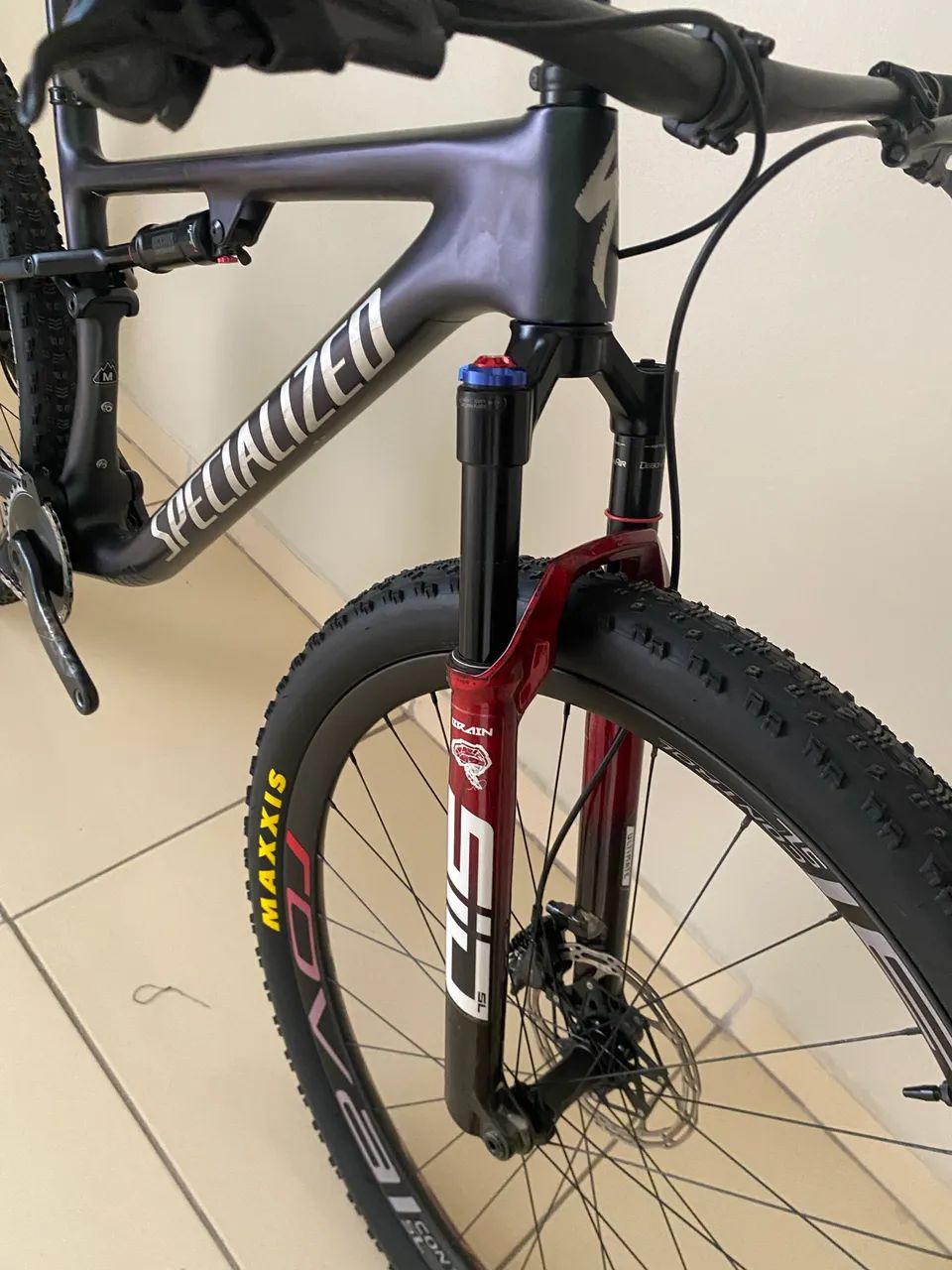 Bike specialized muito nova - Foto 5