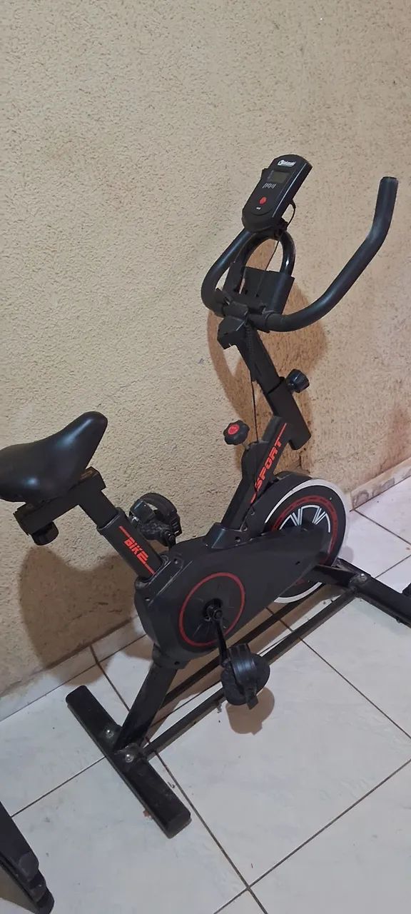 Bicicleta ergometrica semi nova - Foto 2