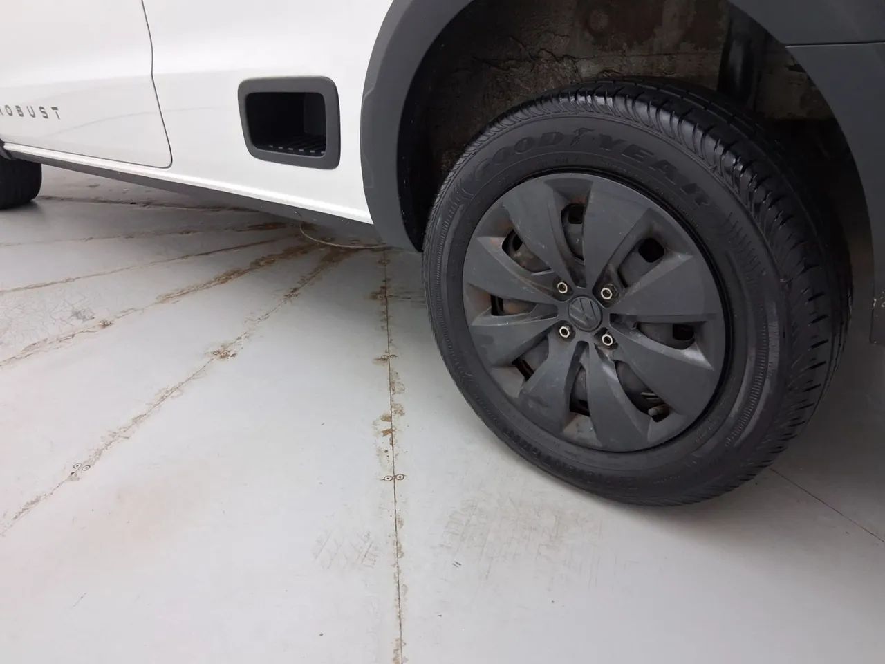 Volkswagen Saveiro Robust 1.6 Total Flex 16V CD, foto 12 de 15