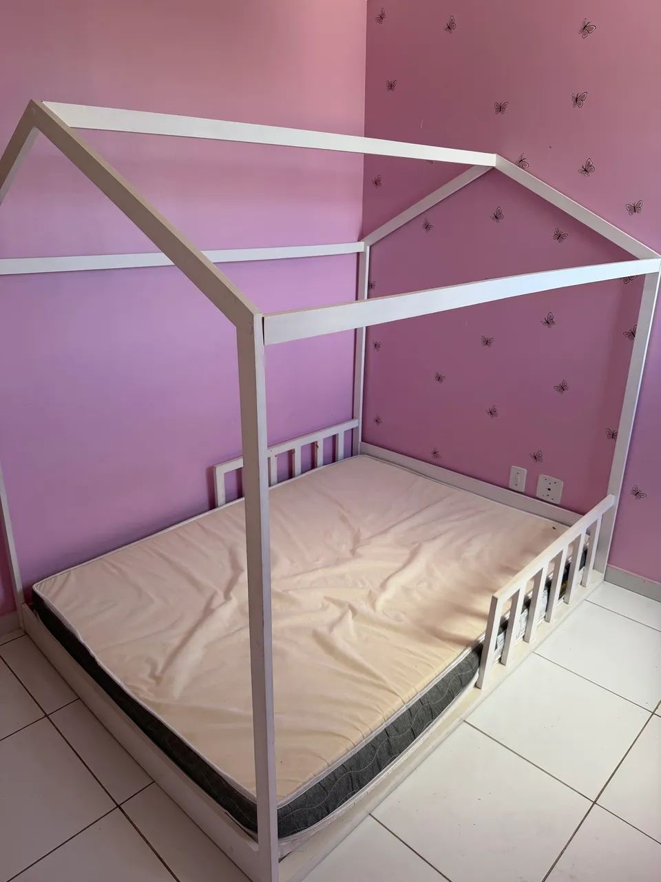 Cama de casinha com colchão, tamanho casal  - Foto 3