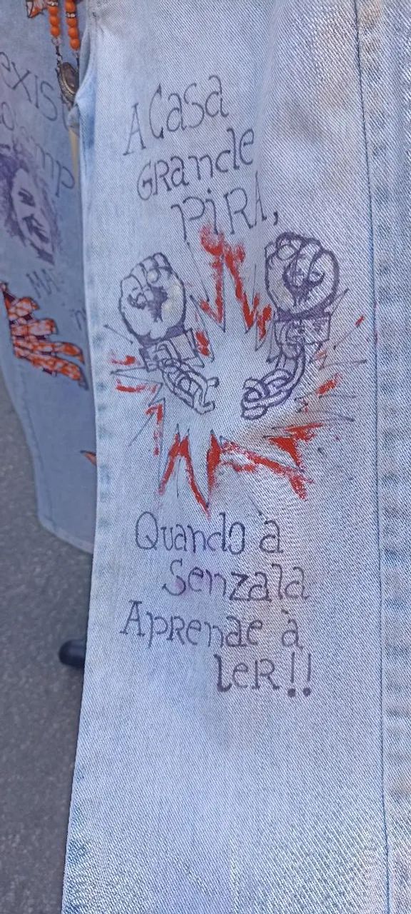 calça jeans aldeia dos ventos. - Foto 4