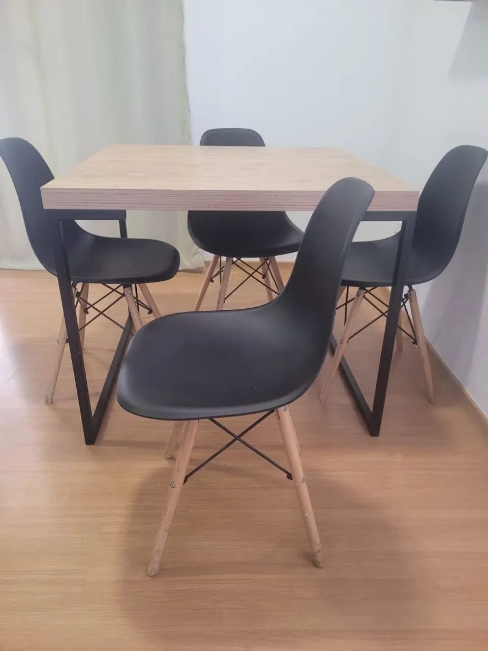 Mesa com 4 cadeiras - Aceito Cartão - * - Foto 3
