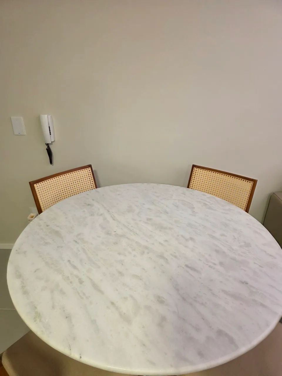 Mesa de Mármore 1,1m com base de aço de carbono - Foto 2