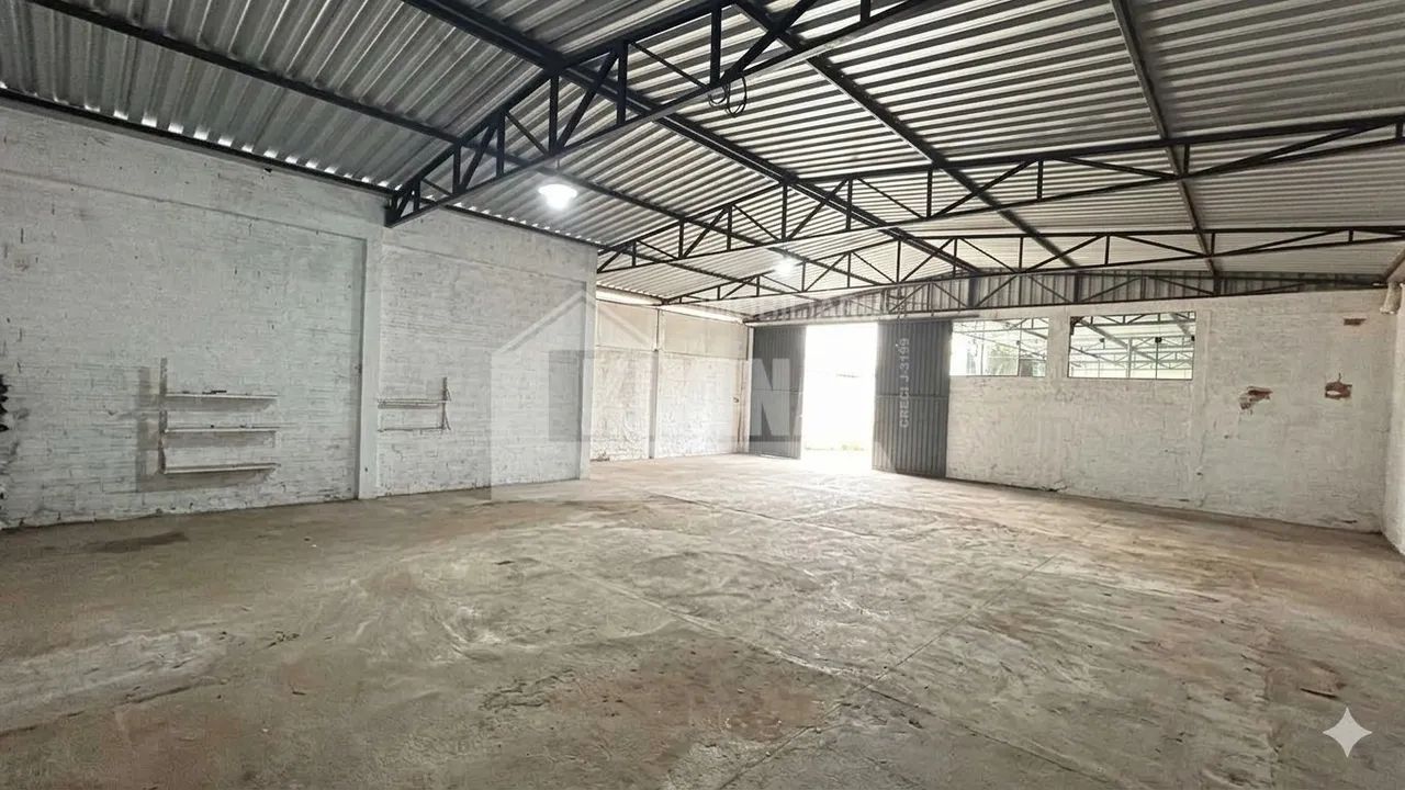 BARRACÃO PARA LOCAÇÃO EM OLARIAS - Foto 2