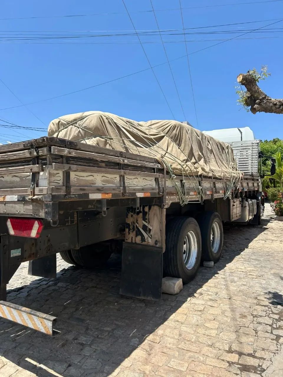 Iveco tector 240e28 ano 2014 - Foto 2