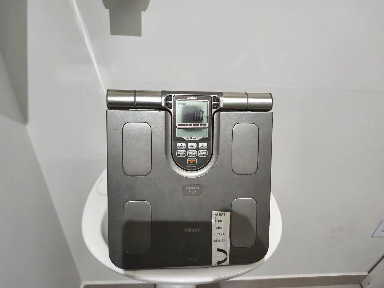 Balança Digital com Bioimpedância Omron HBF-514C - Academia e