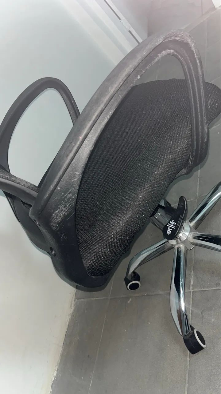 Cadeira de escritório com rodinha  - Foto 5