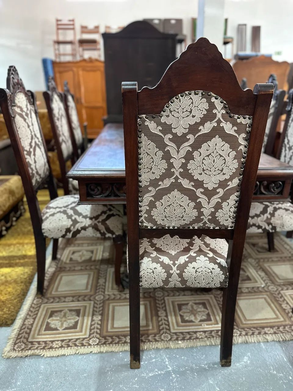 Mesa de Madeira Colonial com 8 cadeiras - Foto 4