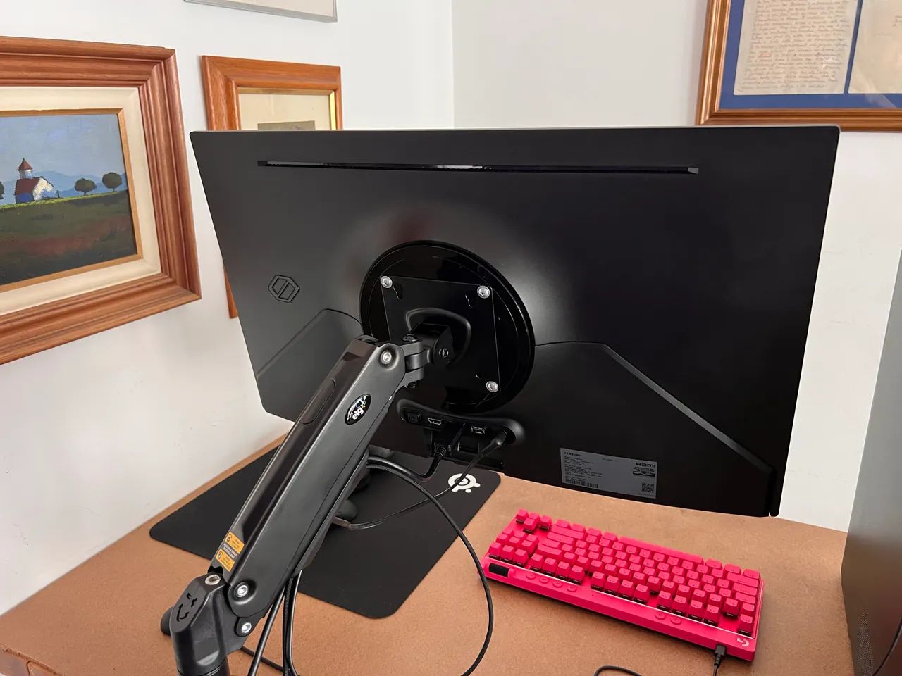 SAMSUNG ODYSSEY G5 OLED - Foto 2