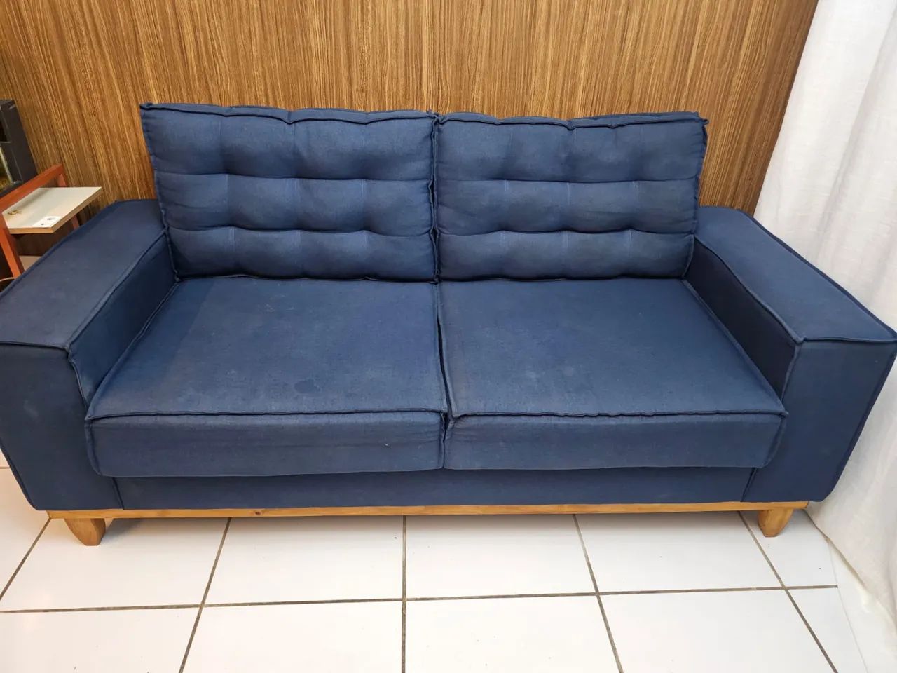 Sofá semi novo, precisando apenas de limpeza  - Foto 2