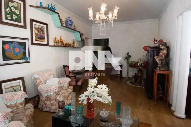 Apartamento - / Residencial / Copacabana