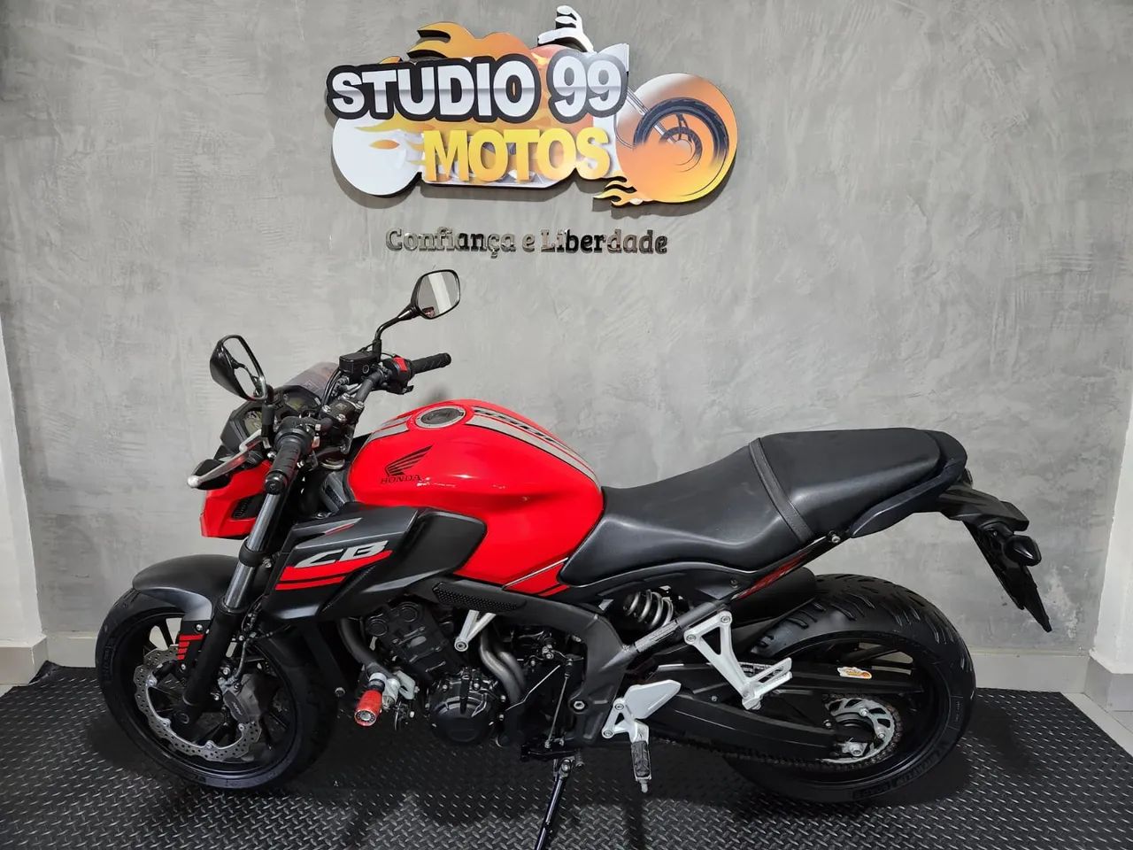 Honda CB 650F - Foto 3