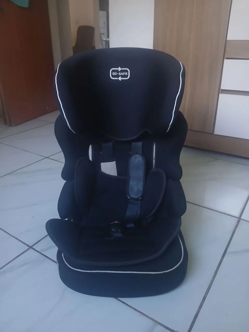 Uma cadeirinha bebê conforto. - Foto 2