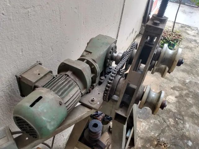 Calandra elétrica para perfil e tubos - Foto 4