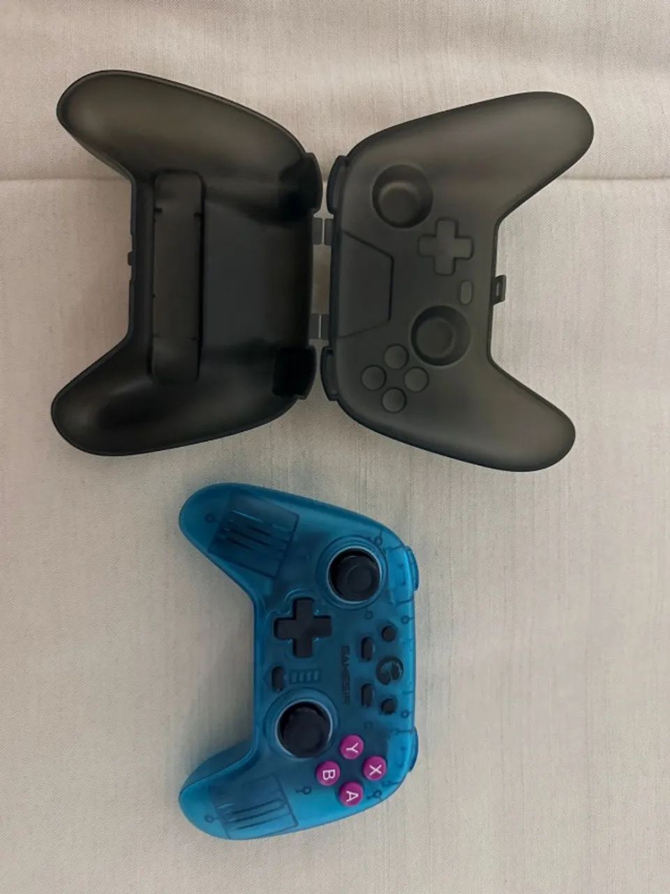 Controle GameSir Bluetooth RGB - Multiplataforma