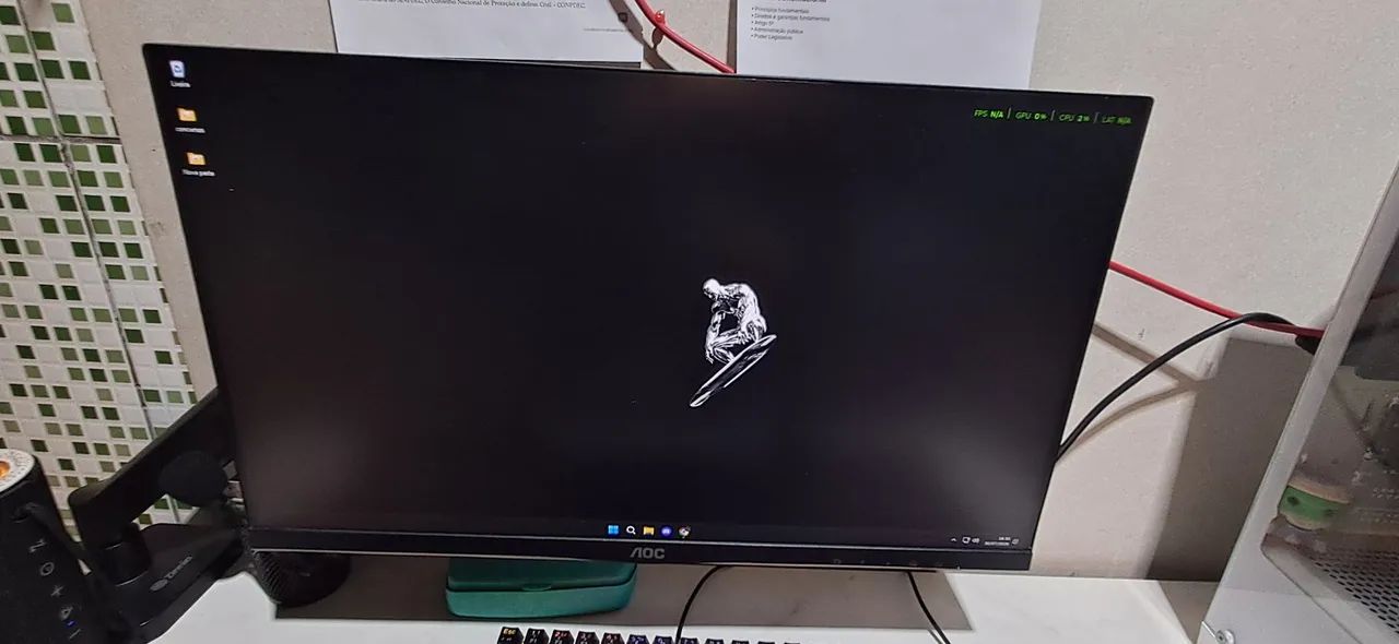 Monitor AOC 144HZ COM BRAÇO ARTICULADO 