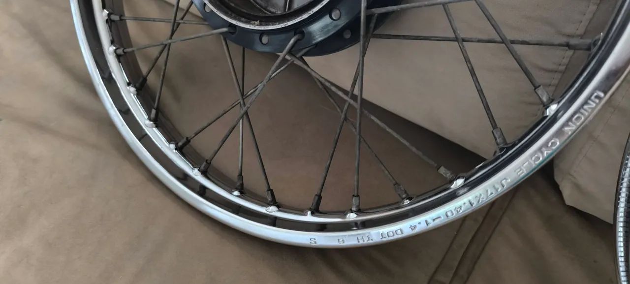 Roda aro 17 yamaha crypton original  - Foto 3