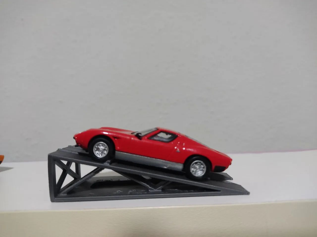 LOTE COM TRÊS LAMBORGHINI MIURA JOTA  - Foto 3