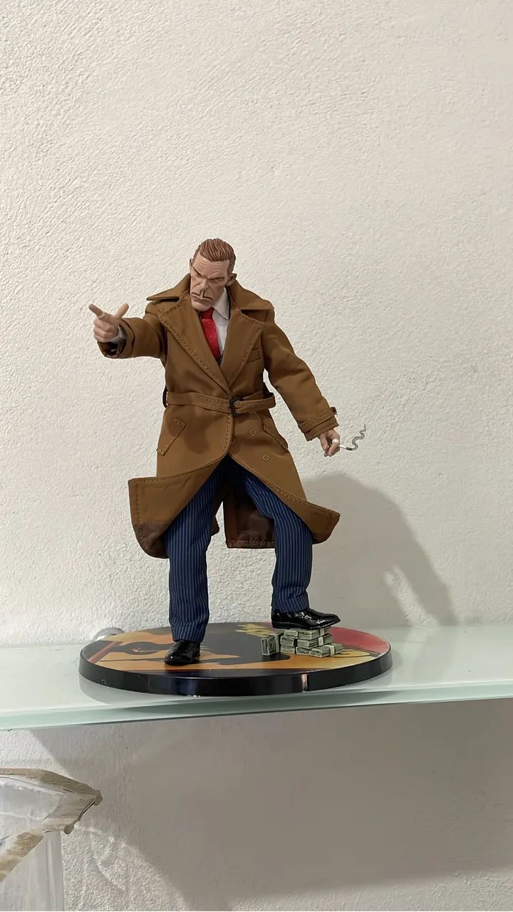 Mezco Sparky foreman  action figure (leia a descrição)  - Foto 2