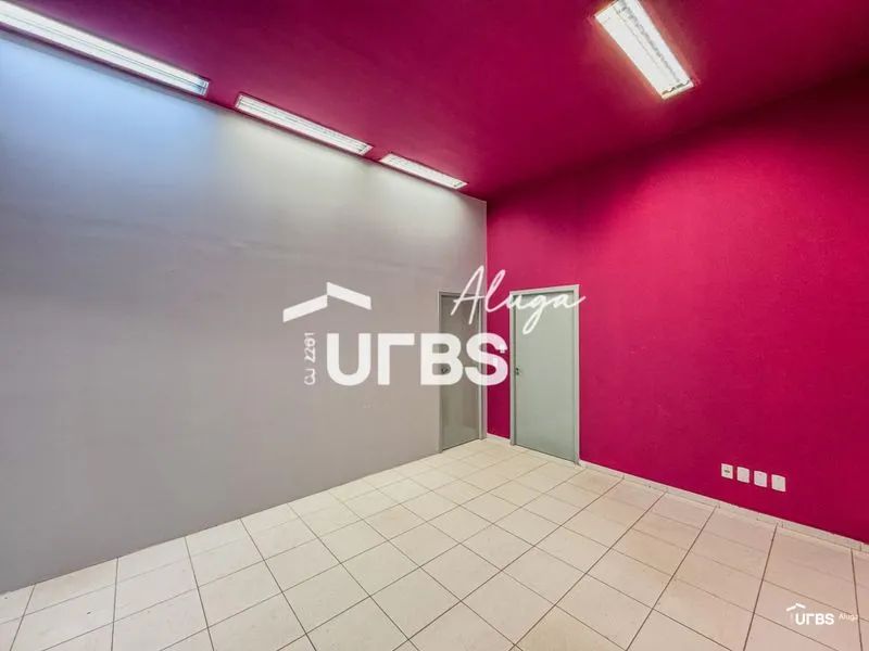 Loja, 106 m², Conjunto Habitacional Jardim Sabiá