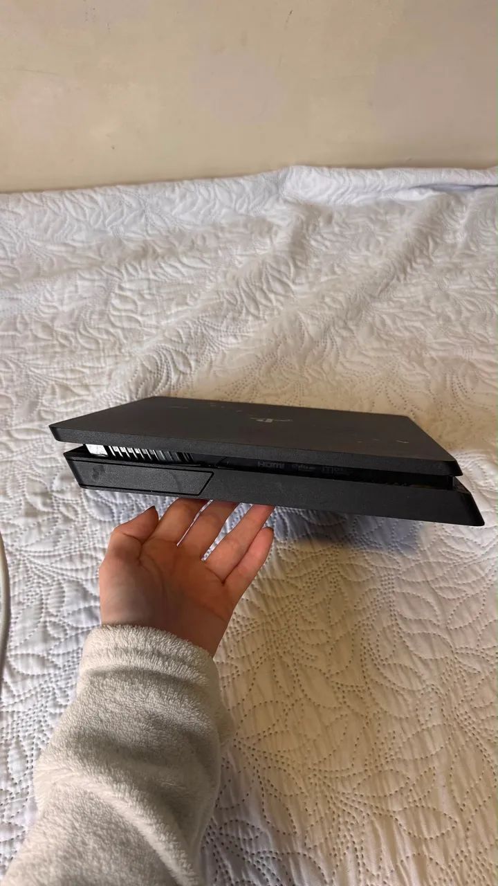 Vendo PlayStation 4 slim - Foto 3